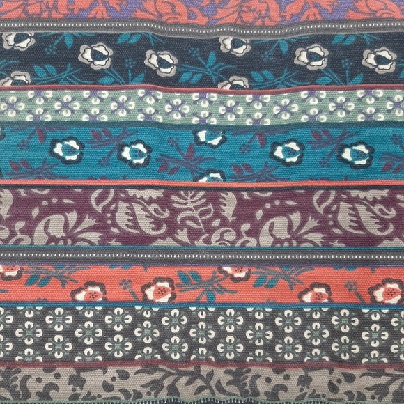 Dachee Padded Zippered Laptop Case Floral Pattern - Picture 3 of 9